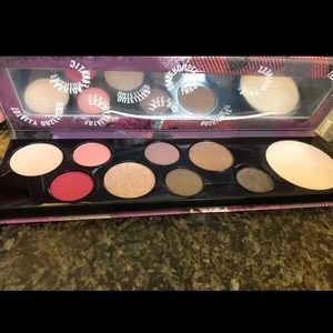 MAC Risk Taker Eyeshadow Palette